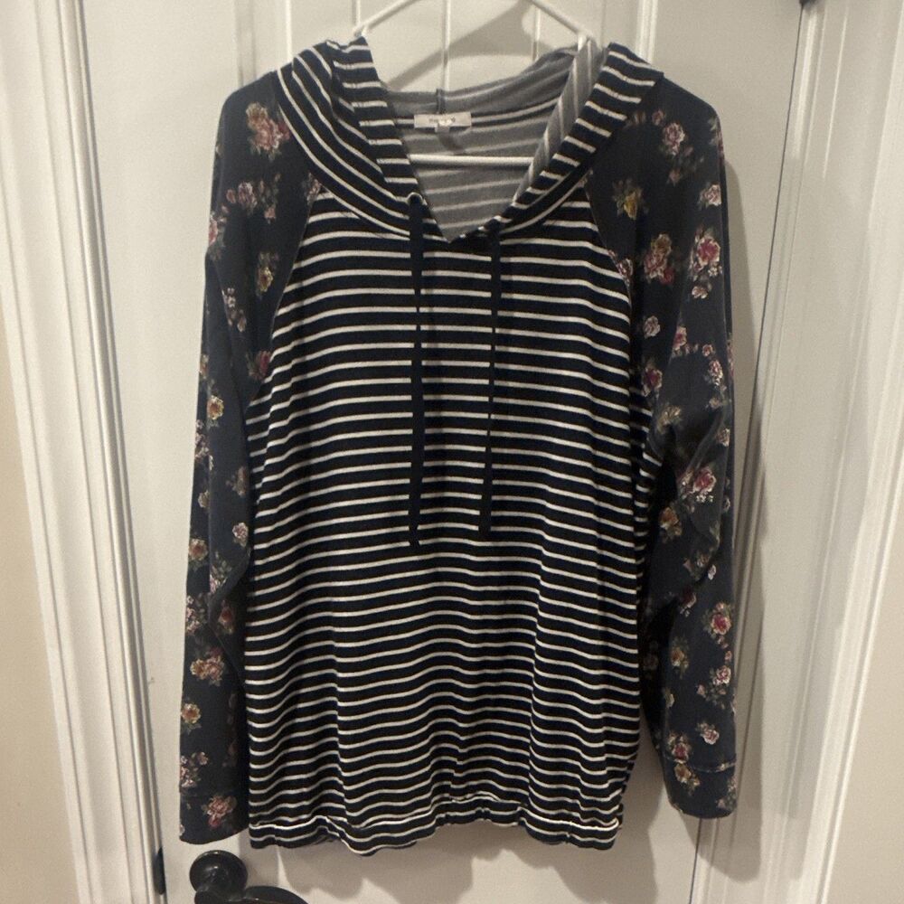 Maurices Women's Black/White Striped Pullover Hoodie Floral Sleeves XL